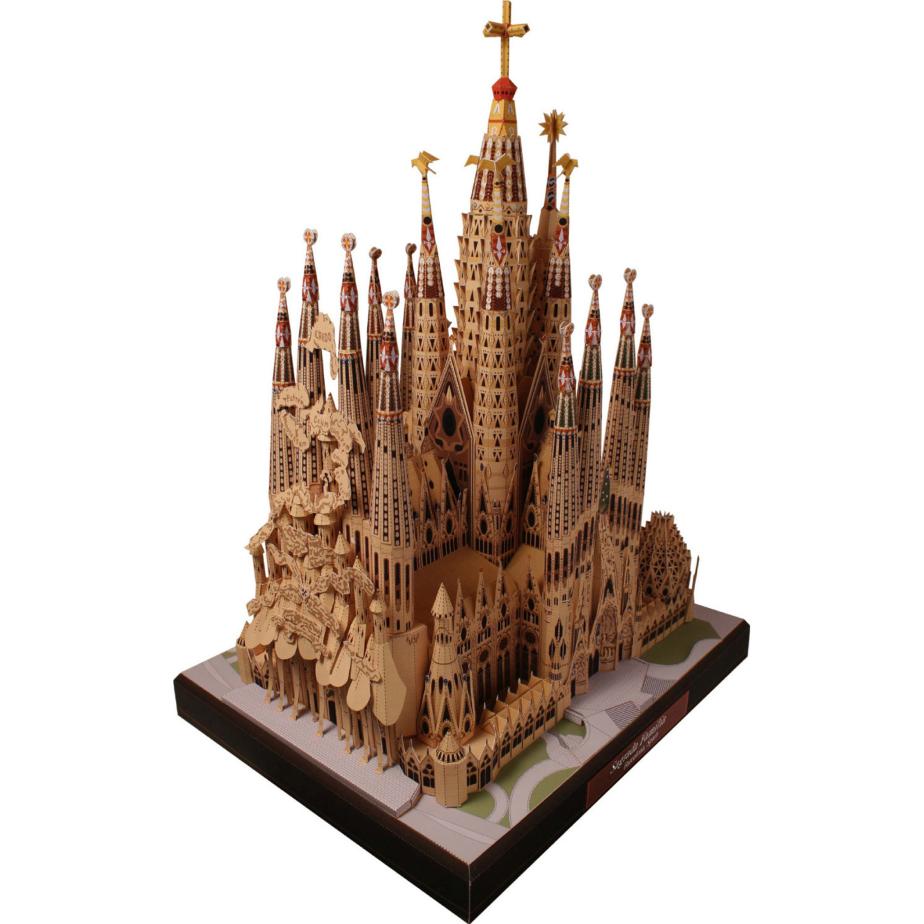Plantilla para imprimir gratis de la Sagrada Familia de Barcelona