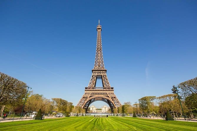 ✂️ Plantilla para imprimir Torre Eiffel – Gratis – Papercraft