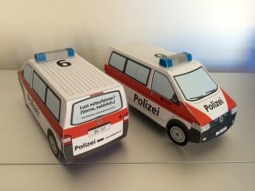 Modelo de Papel Papercraft VW T5 Policía. 

